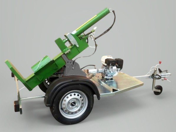 Houtklover met Honda GX200 OHV motor in aanhangwagen