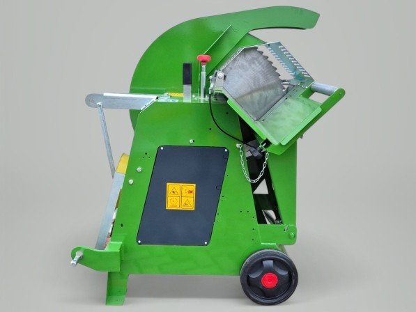 Zijaanzicht van de Brandhout cirkelzaag met elektrische motor 220 V