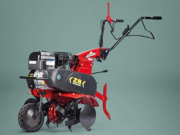 Hakfrees Z8 LABOUR met motor B&S 950 OHV - 2 versnellingen vooruit + 1 achteruit - frees 82 cm