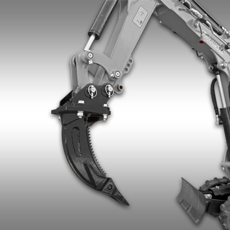 Jansen MB-800 Een-tand ploeg voor minigraafmachine in actie