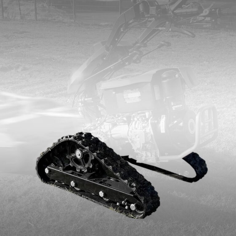 Raupenfahrwerk für Jansen MGT-600 Einachser auf Gras