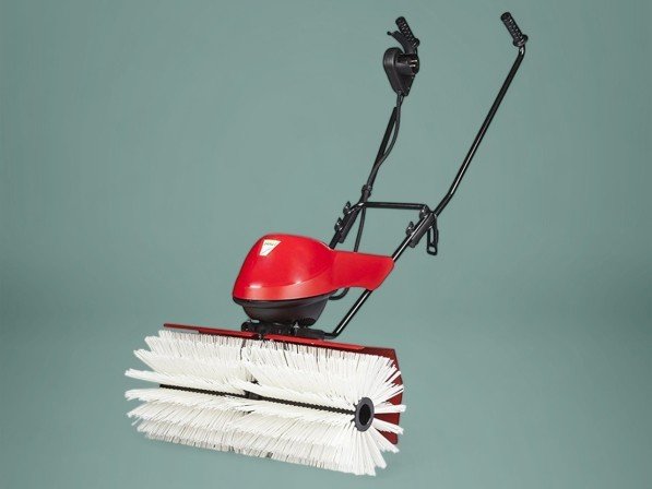 Veegmachine SANDY voor onderhoud van synthetisch gras - elektrische motor 220V - 60 cm