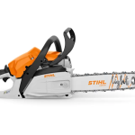 STIHL MS 212 kettingzaag in zijaanzicht