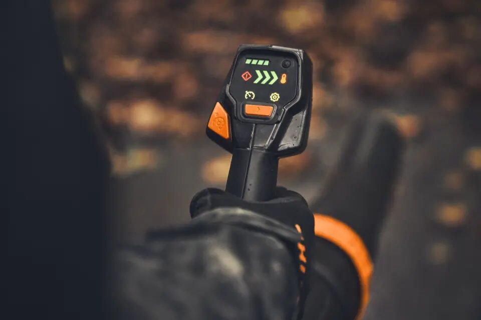 STIHL Ruggedragen accubladblazer BRA 600 B, zonder accu en lader